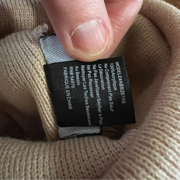 David & Young BRRRR! Knit Beanie with Pom Pom Tan Cream Grey - Picture 4 of 4